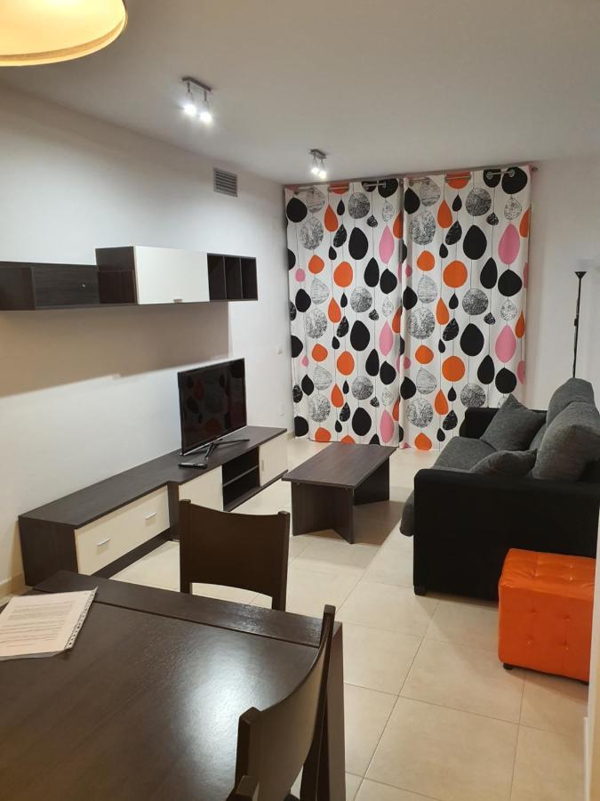סאלו Paradise Village Hogaristic מראה חיצוני תמונה